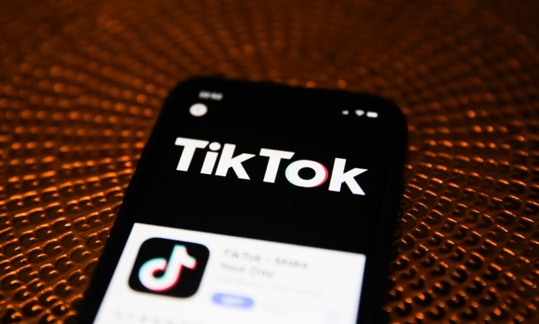 Ilustrasi Aplikasi TikTok