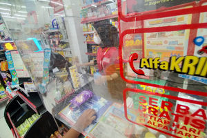 Ilustrasi Belanja Alfamart - Panji 2.jpg