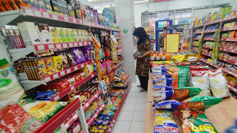 Ilustrasi Belanja Alfamart - Panji 1.jpg
