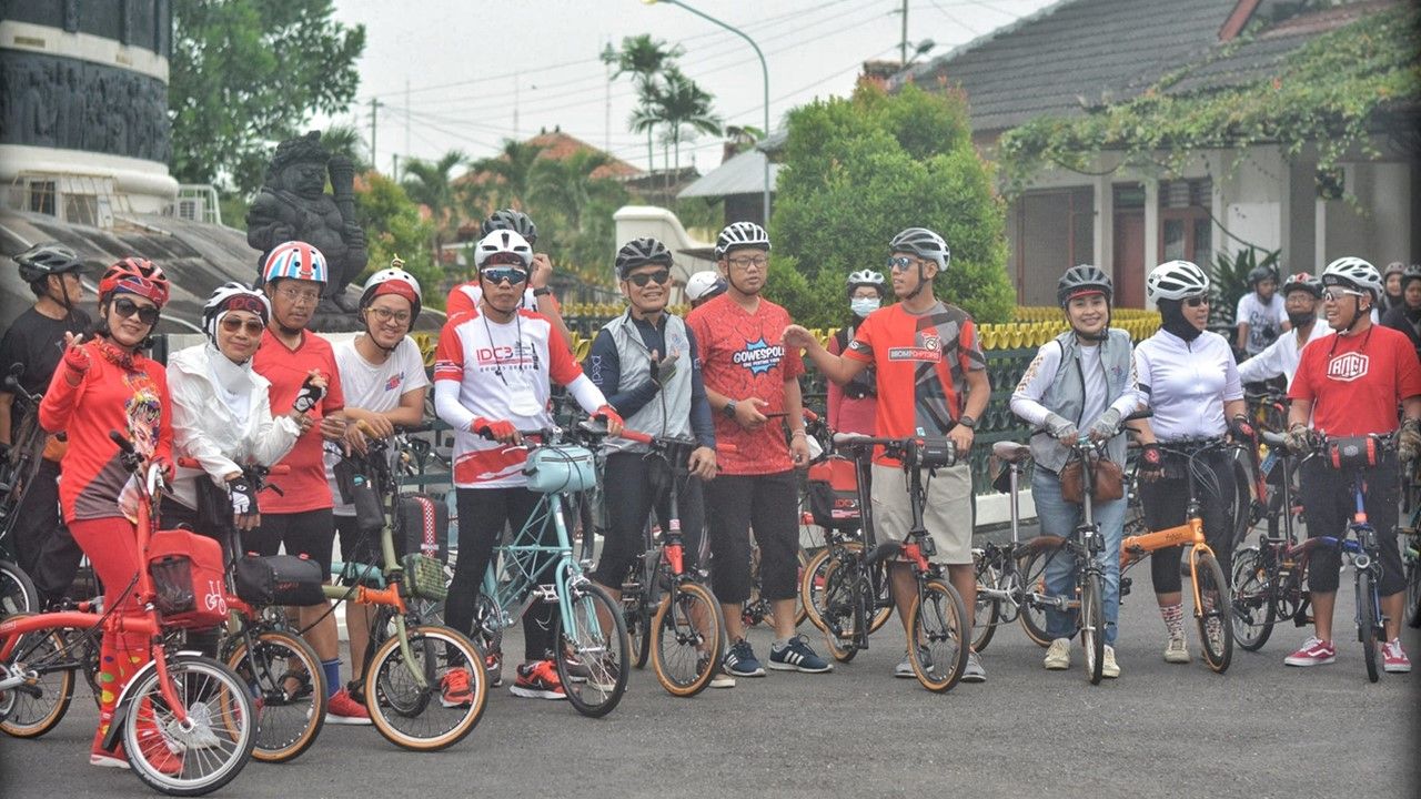 Salah satu komunitas yang menjadi peserta 'Aksi Sejuta Sepeda Satu Indonesia' di Yogyakarta.