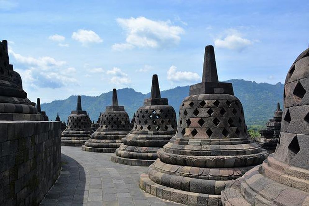 borobudur-2166750_640.jpg