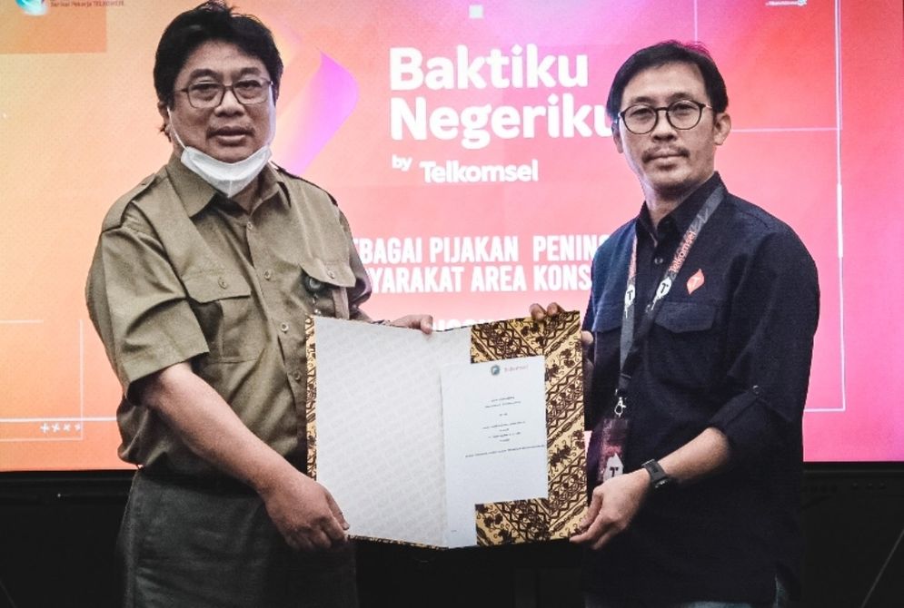 Melalui program baktiku negeriku dari Telkomsel, percepatan digitalisasi daerah konservasi taman nasional Ujung Kulon bisa dilakukan.