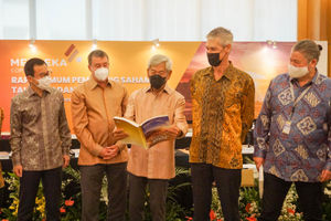 RUPS Merdeka Cooper-2.jpg