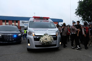 Kedatangan Jenasah Eril - Panji 6.jpg