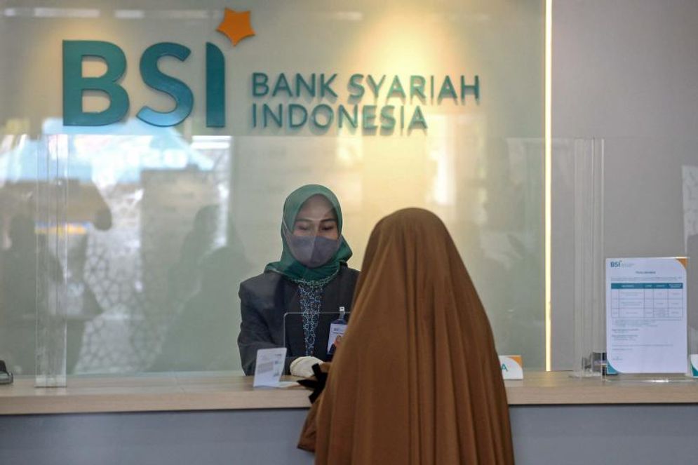 BSI menyiapkan SDM milenial untuk meningkatkan literasi keuangan syariah.