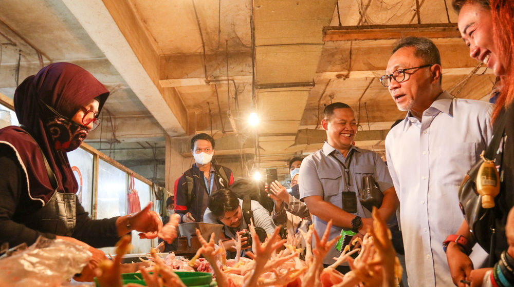 Mendag Zulhas Tinjau Pasar-6.jpg