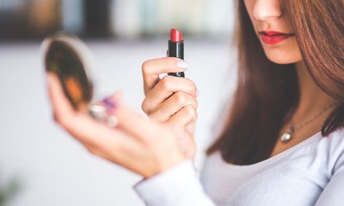 lipstick-g7b66d87a3_1280.jpg