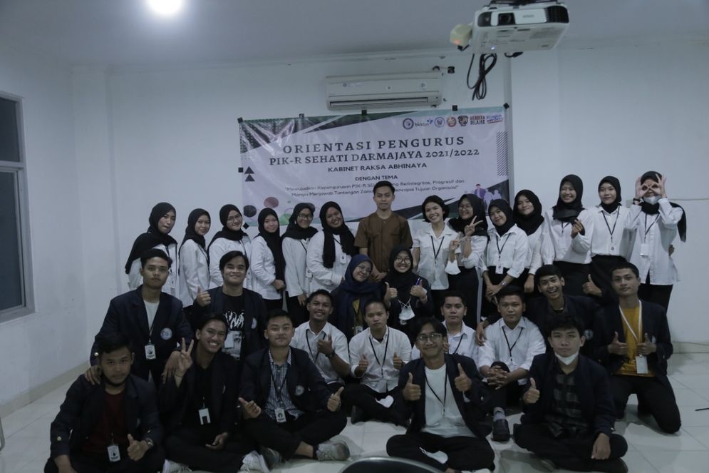 PIK-R Sehati IIB Darmajaya menjadi Juara Pertama dalam lomba PIK Percontohan usia 20–24 tahun Provinsi Lampung 2022 segmentasi Kolaborasi.