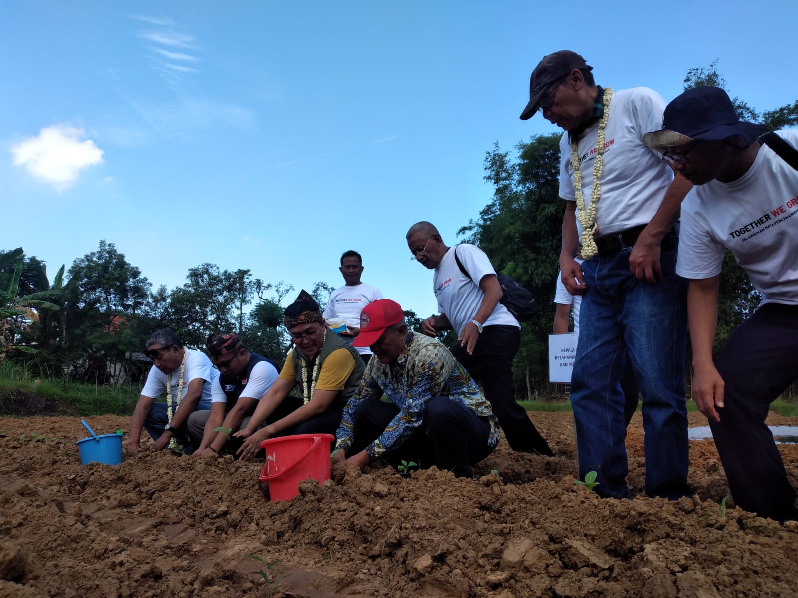 Tanam Raya Tembakau 2022 di Pamekasan.