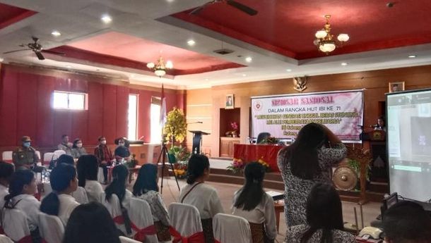Ikatan Bidan Indonesia Cabang Manggarai Gelar Seminar Terkait Stunting