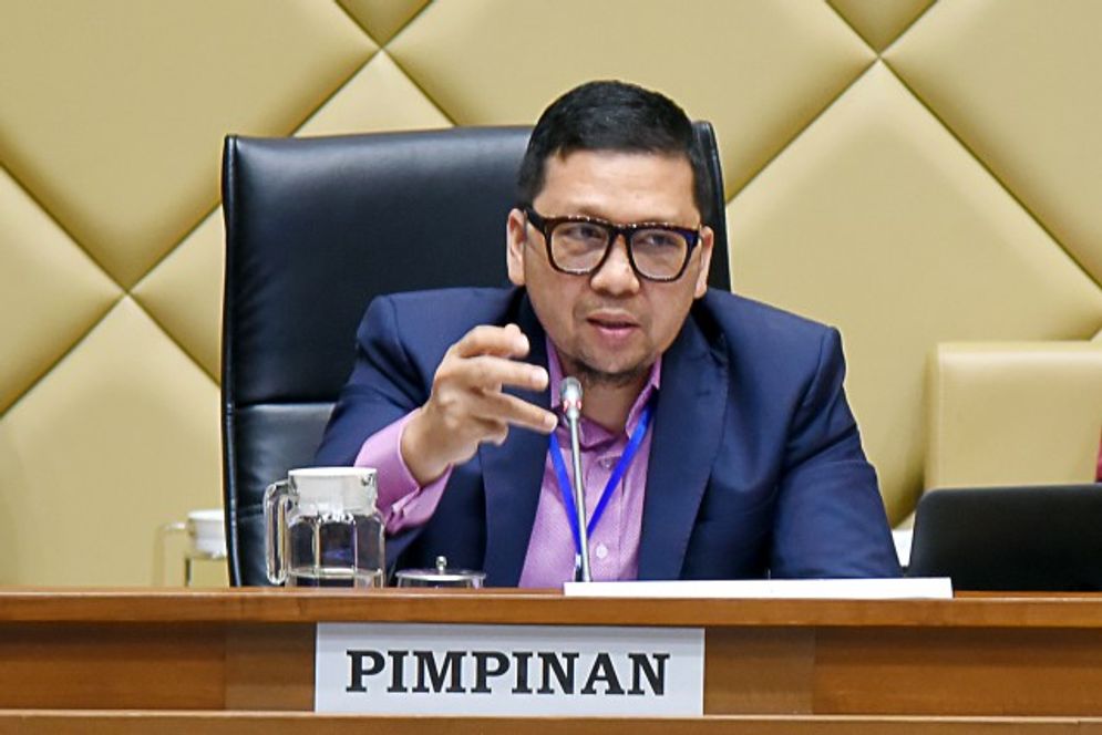 Ketua Komisi II DPR RI, Ahmad Doli Kurnia menjelaskan, peningkatan anggaran Pemilu 2024 itu sebagian besar karena memang ada penambahan jumlah honor yang nanti akan diserahkan kepada petugas di lapangan sampai ke TPS.