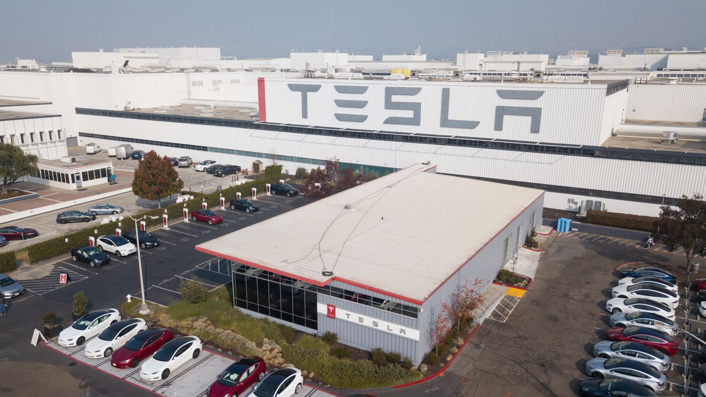 Ilustrasi pabrik Tesla.