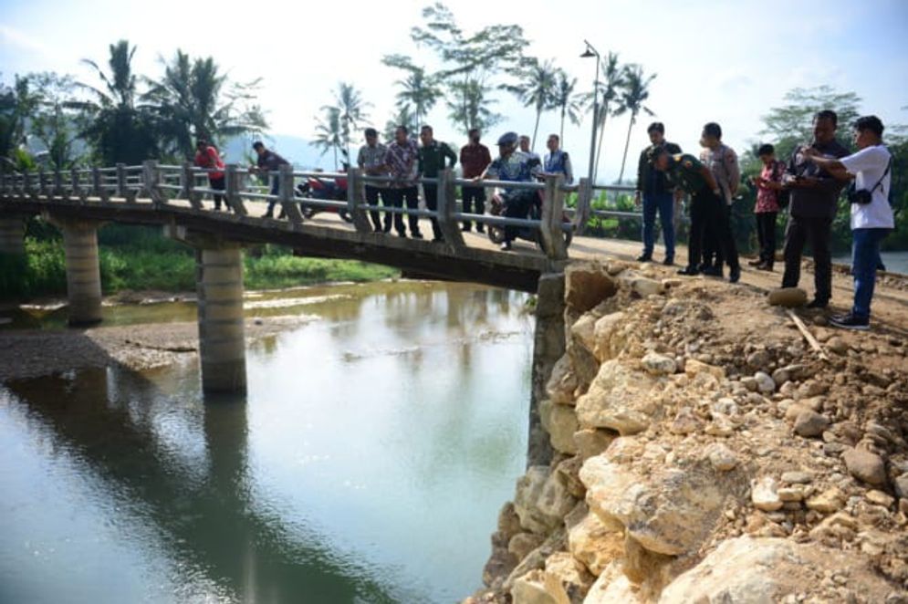 jembatan mlati yg diperbaiki.jpg