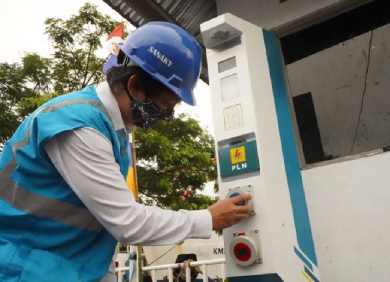 Ilustrasi layanan Anjungan Listrik Mandiri (ALMA) Docking Station.