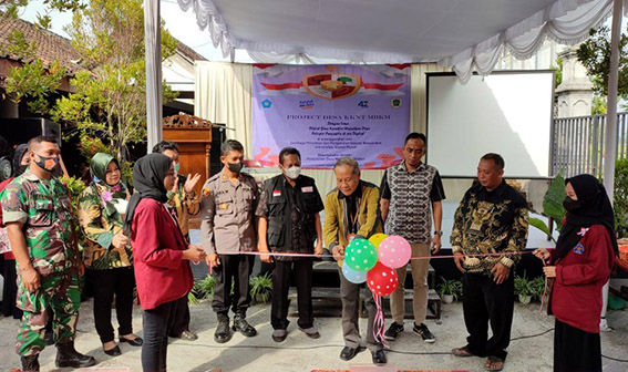Buka Project Desa KKNT di Mlese Klaten, Rektor Unisri: Mari Bangun Bangsa dari Desa