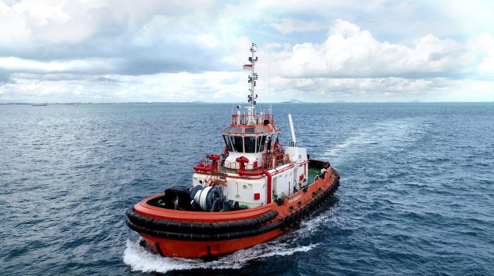 Pelayanan jasa kapal milik IPCM