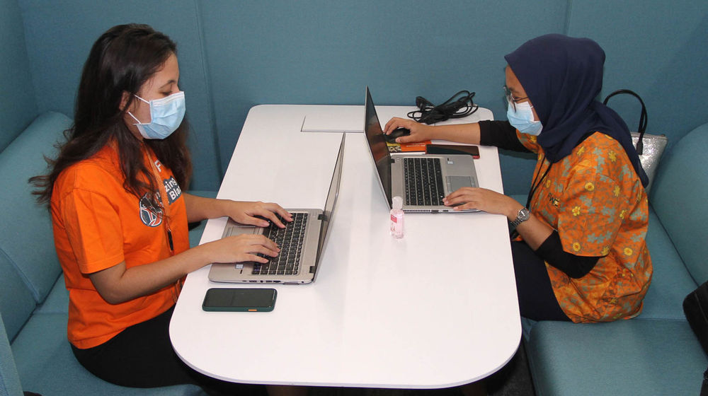 Ilustrasi Pekerja Kantoran - Panji 2.jpg