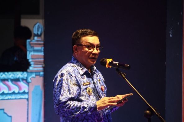 Wali Kota Bitung, Maurits Mantiri. (Foto:Istimewa)