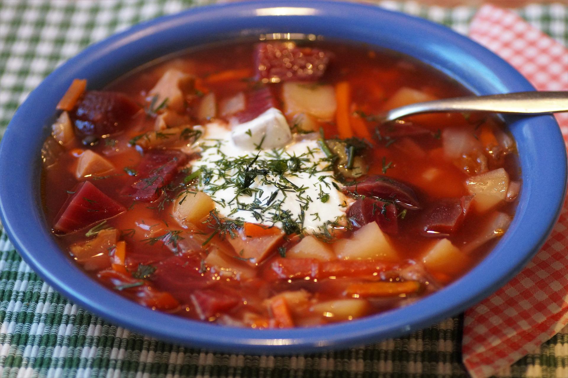 Ukraina klaim kemenangan atas Rusia dalam sektor makanan nasionalnya yaitu sup borsch.