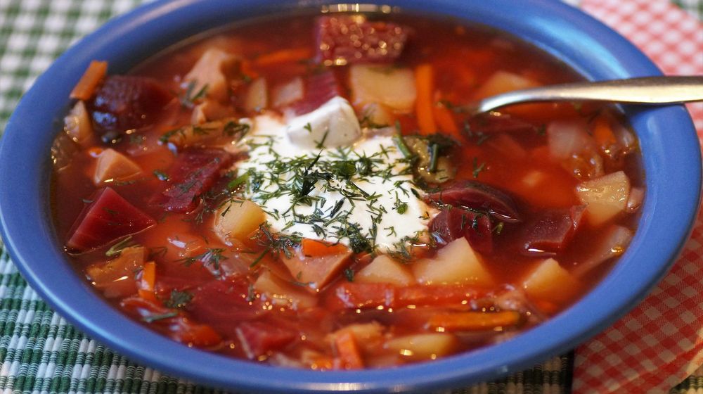 Ukraina klaim kemenangan atas Rusia dalam sektor makanan nasionalnya yaitu sup borsch.