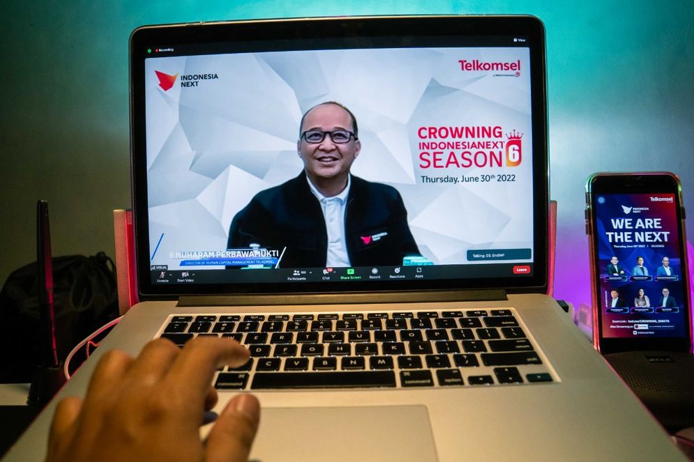 Direktur Human Capital Management Telkomsel Muharam Perbawamukti berharap Program IndonesiaNEXT dapat menjadi bekal bagi digital talents dalam melangkah maju, menghadapi persaingan global, serta menciptakan solusi dan inovasi terbaik ke depannya.