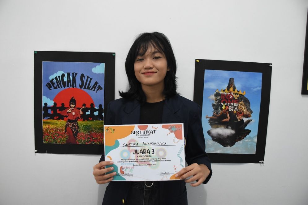 Mahasiswa Program Studi Desain Komunikasi Visual berhasil juara Lomba Manga (Komik) Hisashiburi Cosplay Festival 2022.