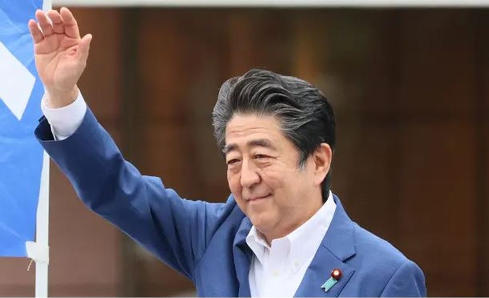 Mantan Perdana Menteri Jepang Shinzo Abe ditembak di kota Nara. /Yoshio Tsunoda/AFLO/REX/Shutterstock