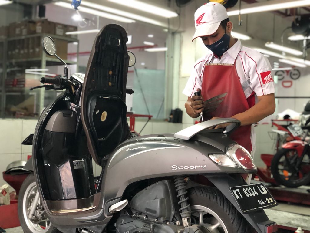 Bengkel resmi Honda, Ahass tetap membuka layanan after sales pada libur Iduladha 1443 Hijriah atau hari Sabtu (9/7/2022) dan Minggu (10/7/2022)