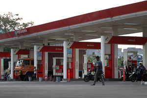 Ilustrasi Pengisian BBM - Panji 1.jpg