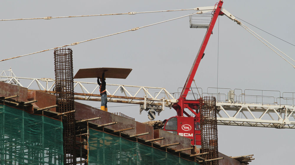 Pembangunan Stadion GBK Multifungsi - Panji 2.JPG