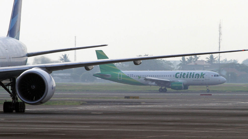 Pesawat Bandara Soeta - Panji 2.jpg