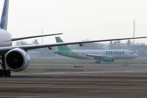 Pesawat Bandara Soeta - Panji 2.jpg