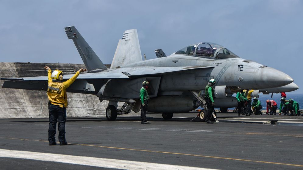 Amerika Mulai Kerahkan Jet Tempur untuk Cegat Rudal Houthi - floresku.com