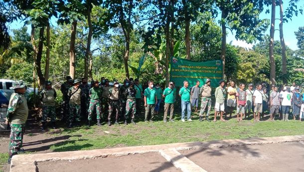 Kodim 1603 Sikka Tanam 2000 Anakan Bambu di Sekitar Pompa Hidram di Dusun Glak, Kecamatan Mapitara