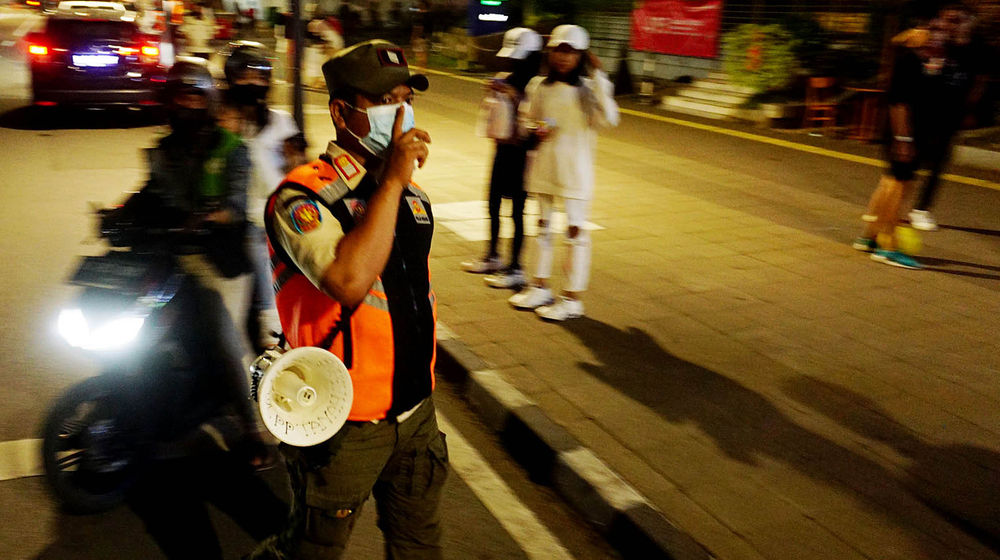 Penertiban ABG SCBD - Panji 1.jpg