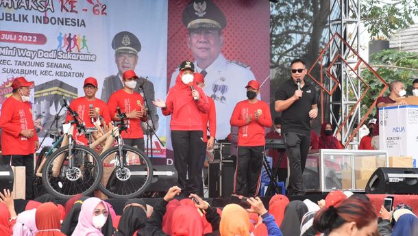 Ribuan Warga Antusias Ikuti Jalan Sehat HUT Ke-340 Bandar Lampung