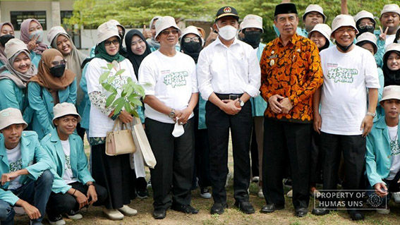 Dukung Green Campus, Rektor UNS akan Wajibkan Mahasiswa Baru Bawa Bibit Pohon
