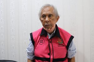 mantan Direktur Utama PT Krakatau Steel (KRAST) Periode 2007-2012, Fazwas Bujang.