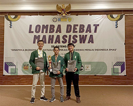 Lomba Debat di Magelang, UIN Suka Sabet Prestasi
