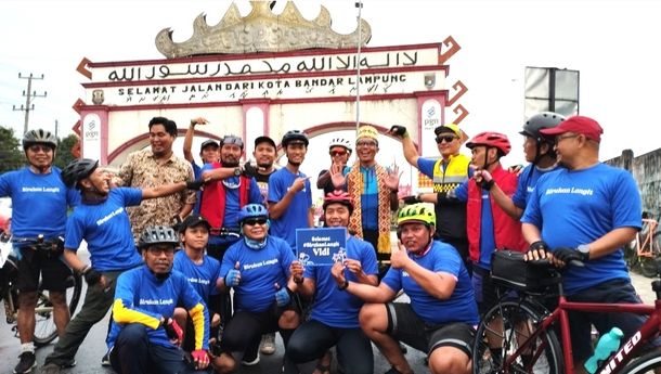 Journey Terakhir di Sumatera, Pesepeda Vidi Widyastomo Kampanyekan #BirukanLangit Tempuh 381 Km