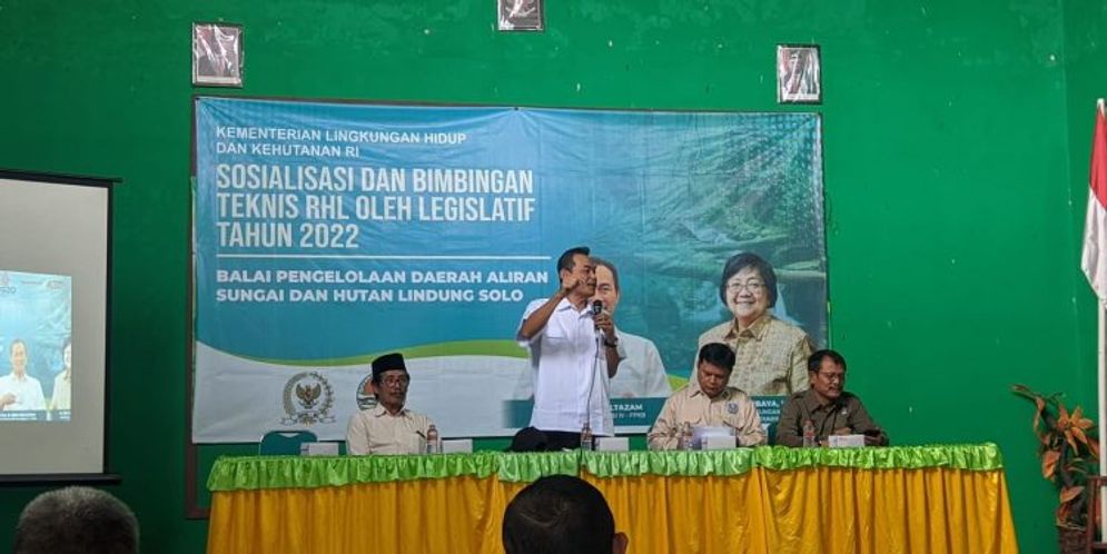 sosialisasi hutan lindung.jpg