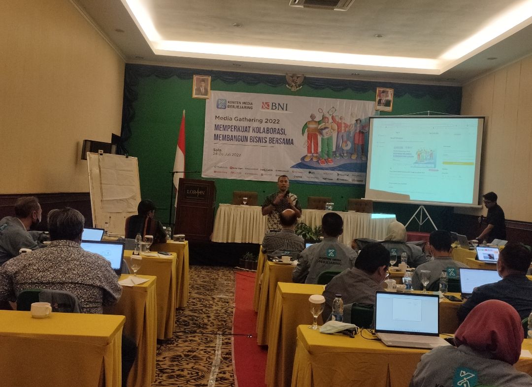 Direktur Utama KMB Kun Wahyu Winasis dalam Media gathering di Solo