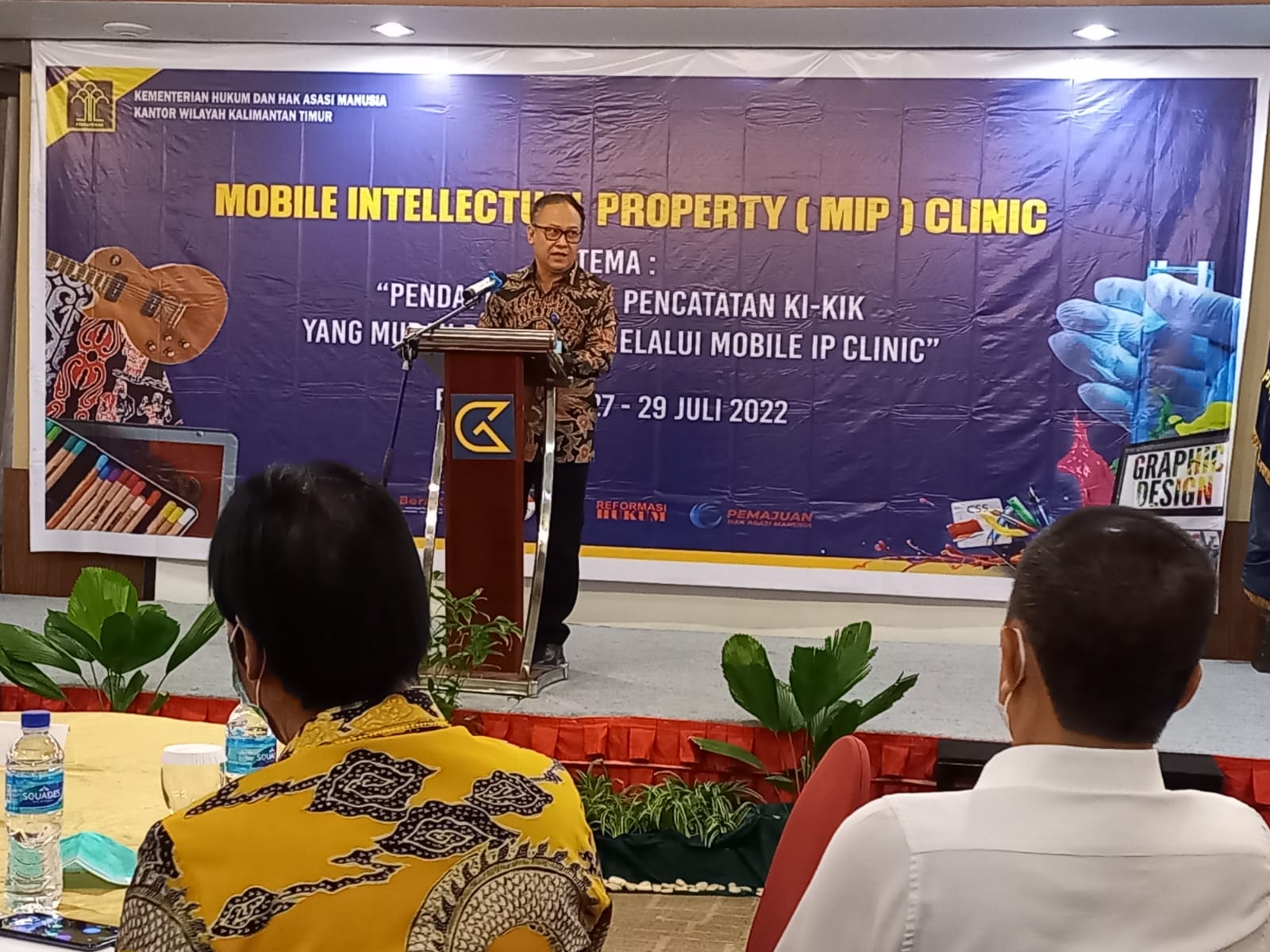 Staf Ahli Menteri Hukum dan HAM Bidang Ekonomi, Lucky Agung Binarto dalam pembukaan Sosialisasi Mobile Intellectual Property Clinic di Grand Sudirman Balikpapan, Rabu, 27 Juli 2022