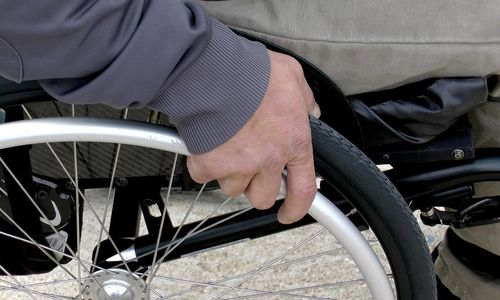 wheelchair-g854a5dfdd_1280.jpg