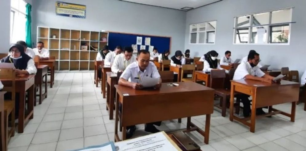foto saat seleksi kepala sekolah di SMPn 1 pacitan.jpeg