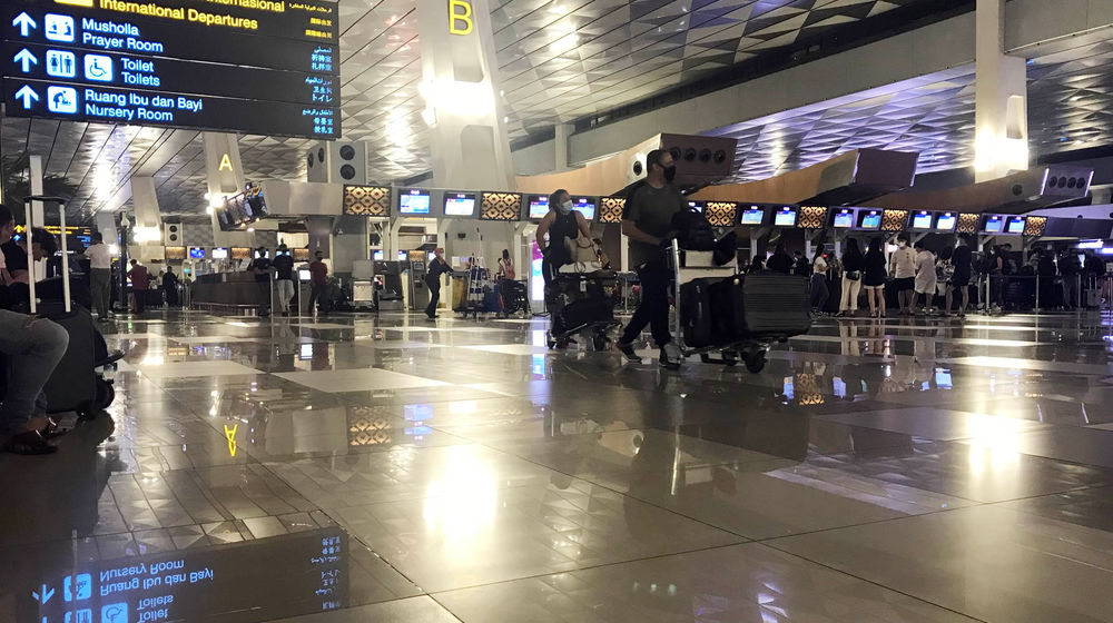 Airport Tax Bandara Soeta Naik - Panji 1.jpg