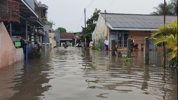 Diguyur Hujan 2 Jam Kelurahan Tanjung Baru Banjir Setinggi 1 Meter