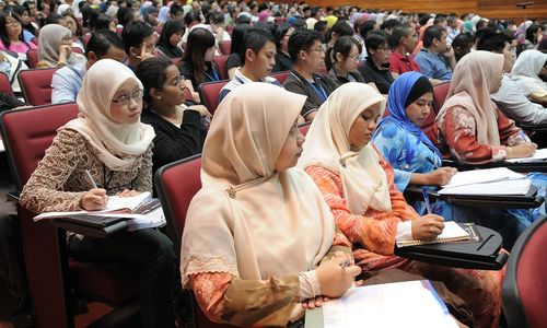 lecture-gae6f58558_1280.jpg