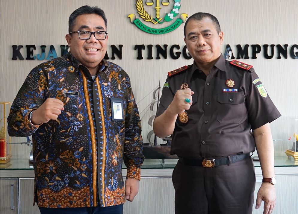 Kepala Kanwil DJP Bengkulu dan Lampung Tri Bowo melakukan kunjungan ke Kepala Kejaksaan Tinggi (Kajati) Provinsi Lampung.