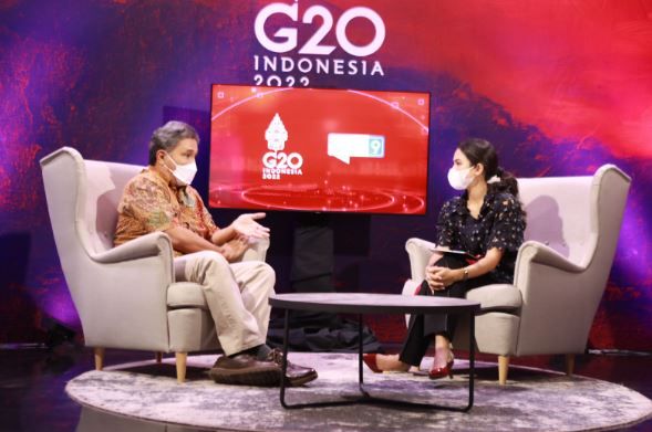   Direktur Jenderal Kebudayaan Kemendibudristek Hilmar Fariid selaku Koordinator Pertemuan Tingkat Menteri Kebudayaan G20 dalam diskusi online bertema "Kebudayaan untuk Bumi Lestari” yang digelar Forum Merdeka Barat 9 (FMB9) pada Kamis, (11/8).